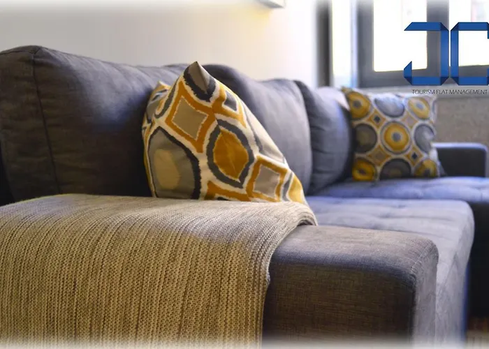 Click! Apartment By Jc